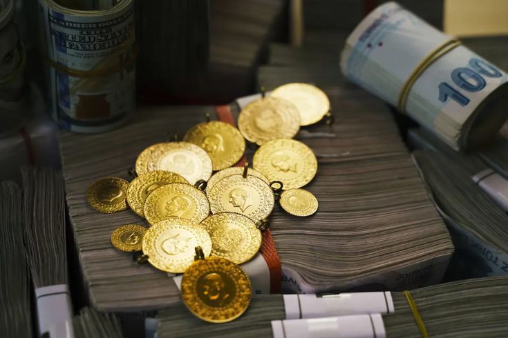 Altın fiyatları tepetaklak! İşte uzmanların işaret ettiği seviye