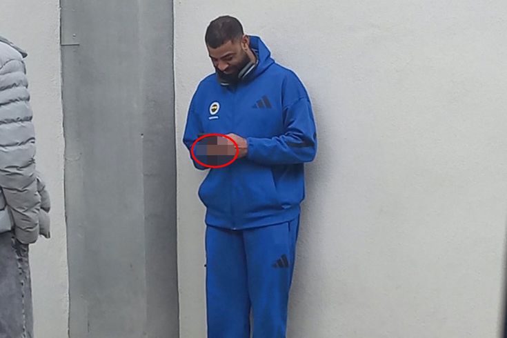 Controversial image at Fenerbahçe: Smoking before the match