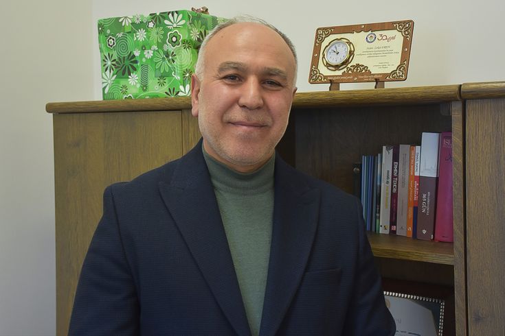 43 yıl önce mezun olduğu okula müdür olarak döndü