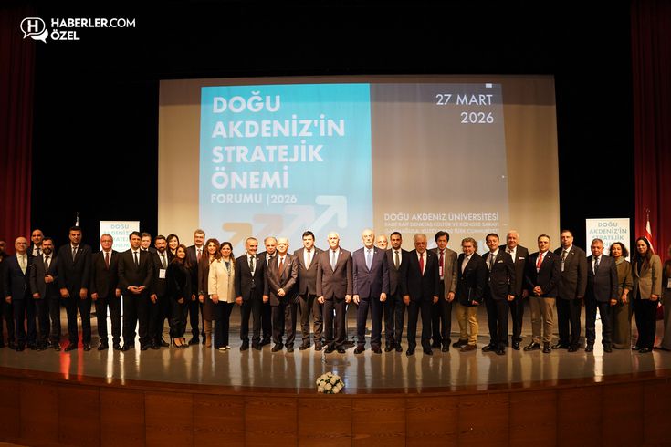 Doğu Akdeniz'in Stratejik Önemi Forumu'nda jeopolitik ve uluslararası ilişkiler ele alındı