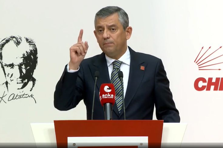 Özgür Özel'den, Mustafa Bozbey'in gözaltına alınması sonrası ilk açıklama