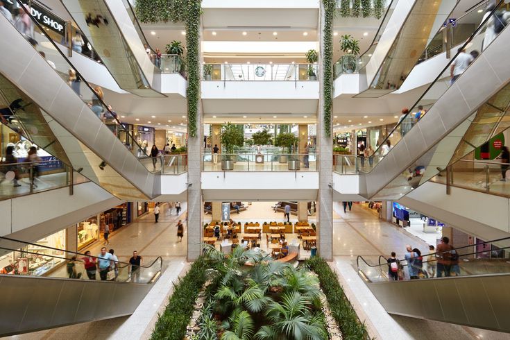 An age limit has been imposed at the famous shopping mall in Ankara.