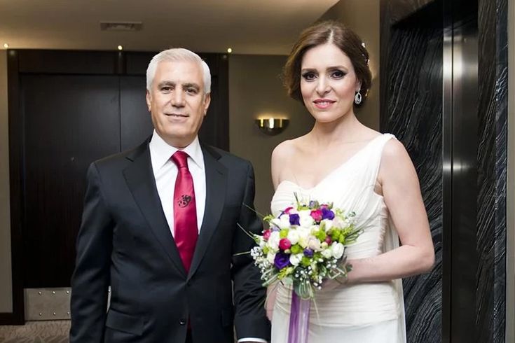 Gözaltına alınan Mustafa Bozbey'in belediye çalışanıyla evlendiği ortaya çıktı