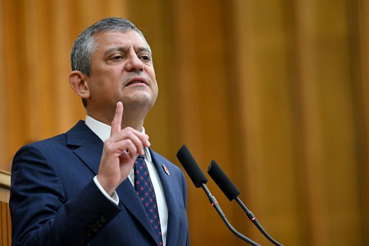 A bombshell statement from Özgür Özel! They are preparing for mass resignations.