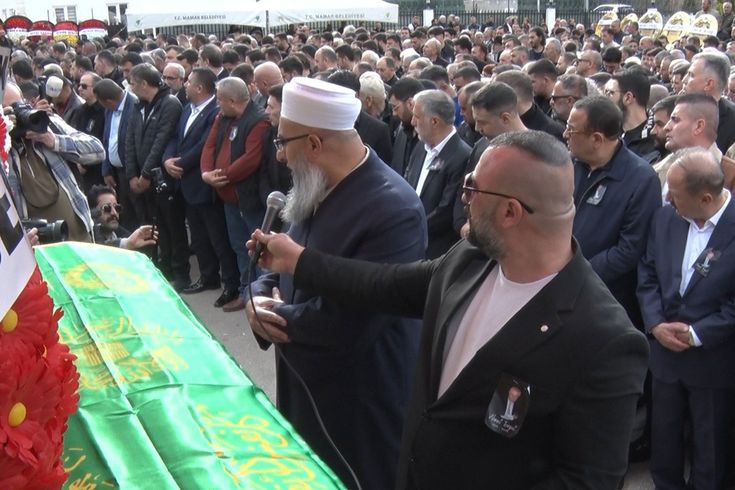 Kürt Ahmet lakaplı Ahmet Turgut son yolculuğuna uğurlandı