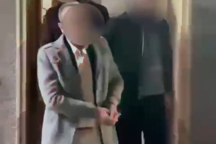 3 ayrı suçtan aranan sahte dişçi, iş üstünde yakalandı