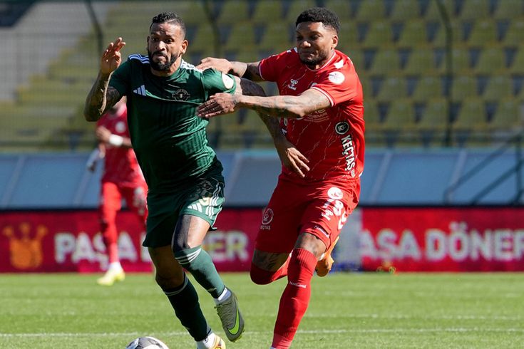 Esenler Erokspor, Süper Lig'e bir adım daha yaklaştı
