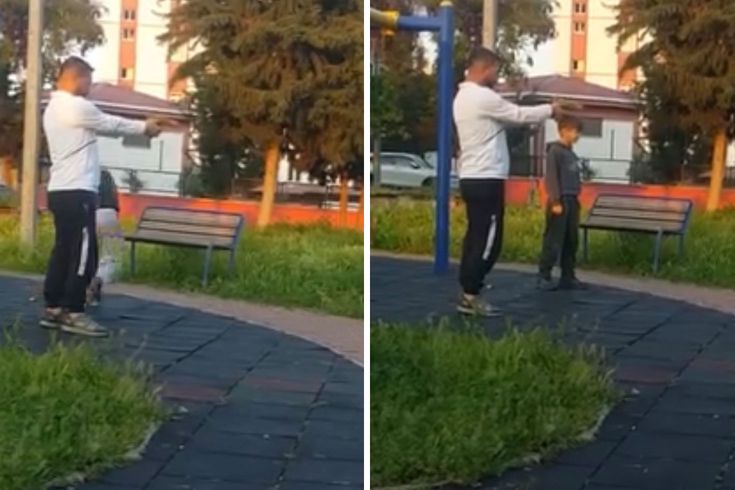 Parkta çocuğa oyuncak silahla atış talimi yaptırdı