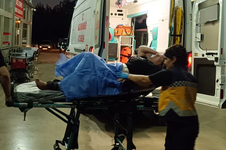 Adana'da babası tarafından bıçaklanan kadın yaralandı