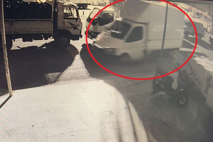 Biber yüklü kamyoneti çaldılar, biberleri satıp parasını harcayamadan yakalandılar