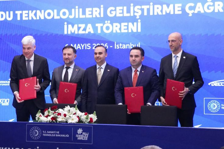 Bakan Kacır tarih verdi: Milli hibrit roketle 2027’de Ay’dayız