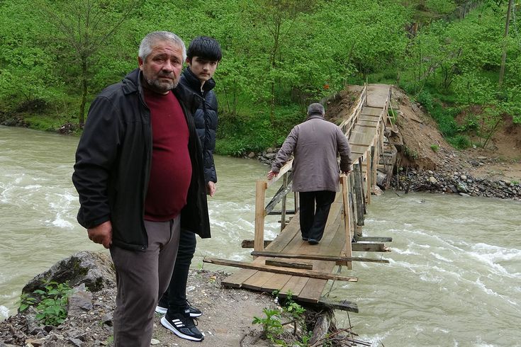 Bu köprülerden geçmek yürek ister