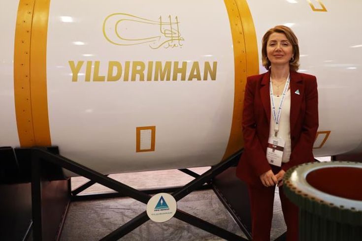 Dünyanın konuştuğu rokete kadın eli değdi! İşte projenin başındaki isim