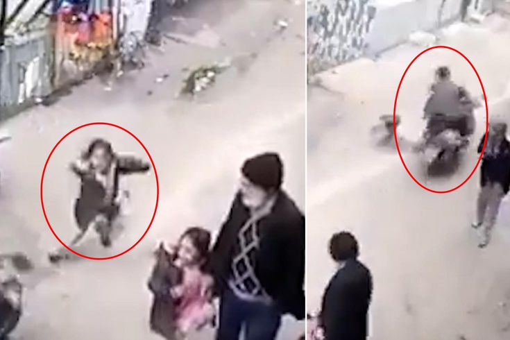 Gaziantep'te motorcunun çarptığı küçük çocuk metrelerce savruldu