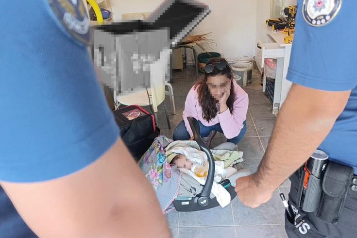 Полицейские, прибывшие по вызову о краже, не поверили своим глазам! Перед ними оказались 5-месячный младенец и его мать.