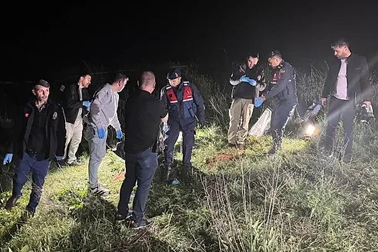 Uşak'ta tarlada ceset bulundu