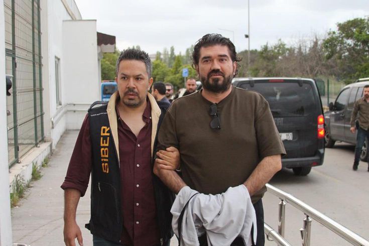 Adana'ya getirildi! Gözaltına alınan Rasim Ozan Kütahyalı'dan ilk açıklama