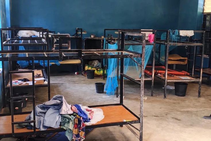 Nijerya'da okul baskını: 25 öğrenci ve 7 öğretmen kaçırıldı