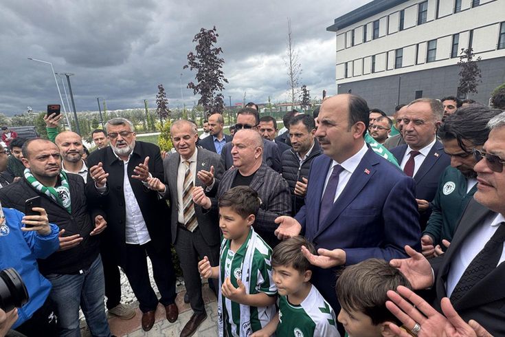 Final maçına çıkacak olan Konyaspor, Antalya'ya dualarla uğurlandı