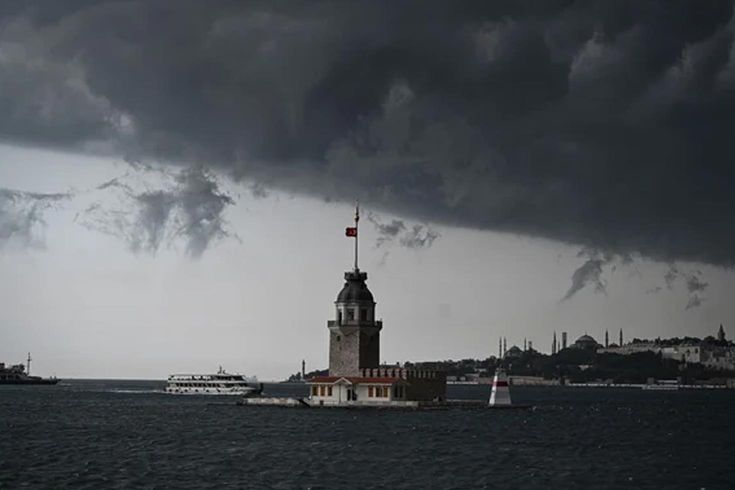 İstanbullulara Meteoroloji'den 3 saat uyarısı