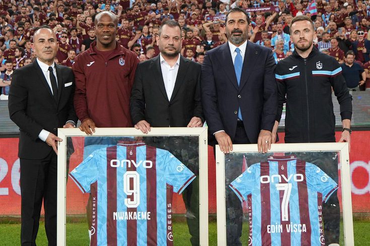 Trabzonspor'da Nwakaeme ve Edin Visca'ya veda edildi