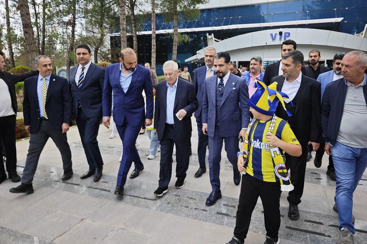 Aziz Yıldırım özel uçakla Şanlıurfa'ya gitti