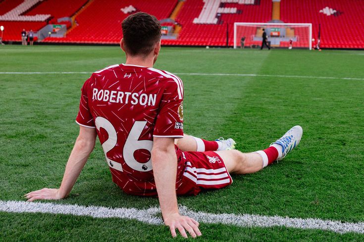 Andrew Robertson'dan Fenerbahçe ve Beşiktaş'a kötü haber