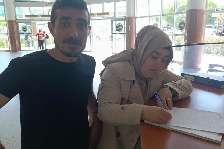 Terminalde unutulan altın dolu çanta sahiplerine ulaştırıldı