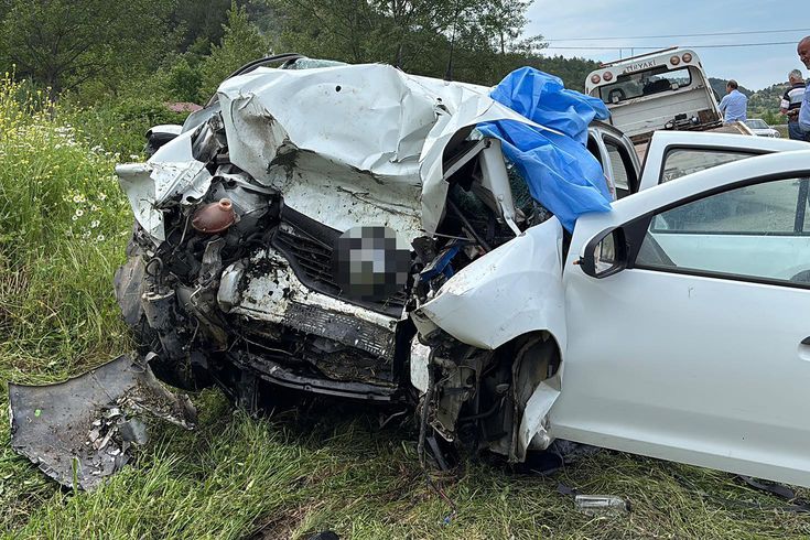 Kastamonu'da feci kaza: 3 ölü, 1 ağır yaralı