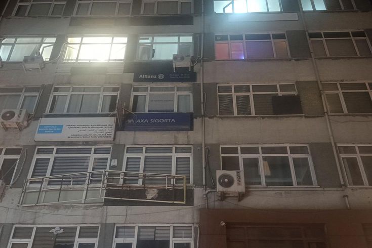 Fatih'te masaj salonunda düştüğü iddia edilen kişi hayatını kaybetti