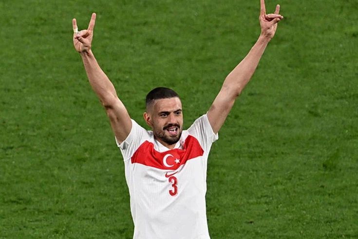 Merih Demiral'ın Fener'e gelmek için yaptığı fedakarlığa bakın