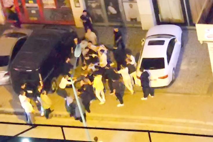 Esenyurt'ta düğün sonrası tekmeli yumruklu kavga kamerada