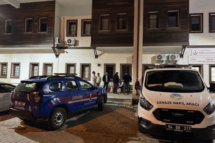 Sakarya'da traktörle tarım aleti arasında sıkışan kişi hayatını kaybetti