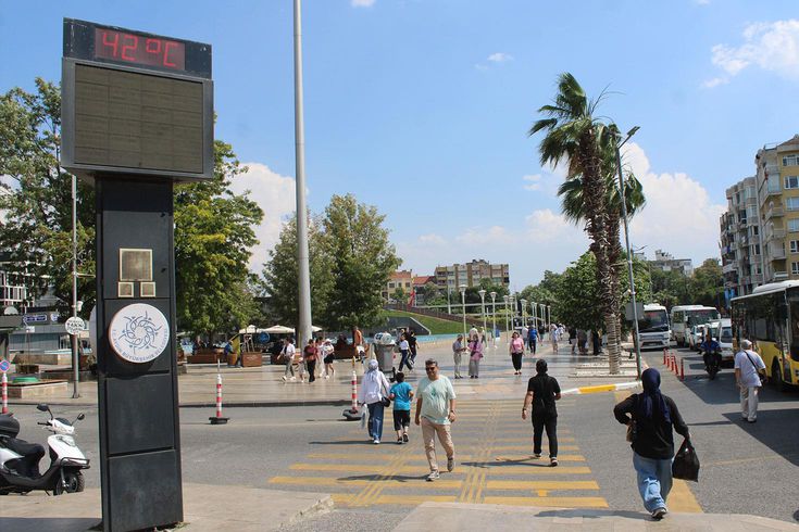 Aydın'da sıcaklar aniden yükseldi, termometre 42 dereceyi gösterdi