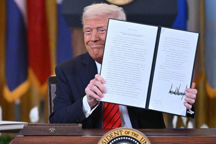 Trump'tan Çin'i kızdıracak hamle! Kara listeye 3 dev eklendi