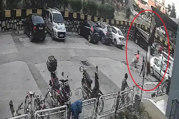 12'nci kattan düşüp yaralanan Ecrin'in babası: Bir mucizeye tanıklık ettik
