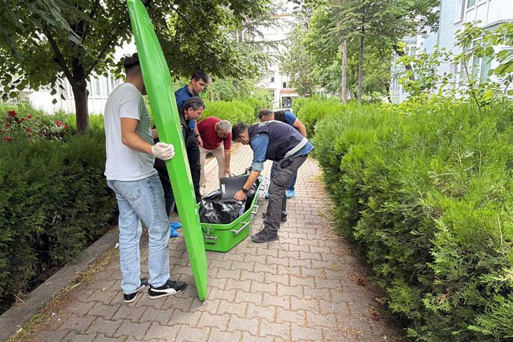 Evde hayatını kaybeden kadının yıllarca kimliksiz yaşadığı ortaya çıktı