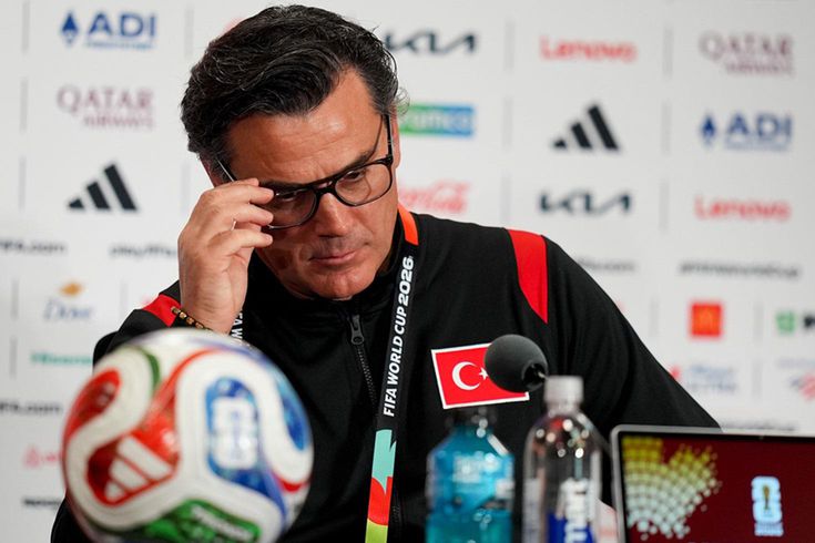 Montella, Avustralya maçına saatler kala kötü haberi verdi