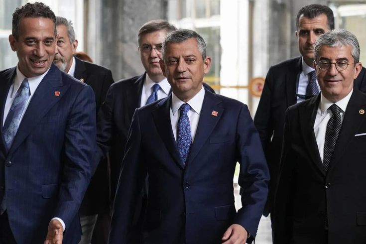 Özel'den kurultay hamlesi! Delege imzaları yarın genel merkeze teslim edilecek