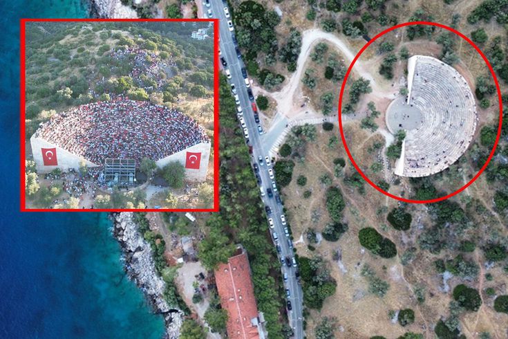 2 bin yıllık antik tiyatroda milli maç heyecanı! Görüntüler olay oldu