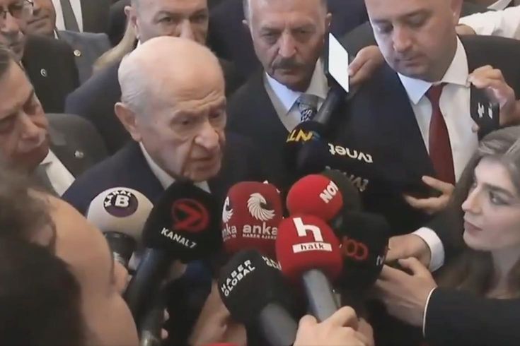 Bahçeli'den eylem yapan öğretmenlere destek: Yanlarındayız