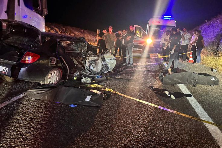 Şanlıurfa'da feci kaza: 2 ölü, 6 yaralı