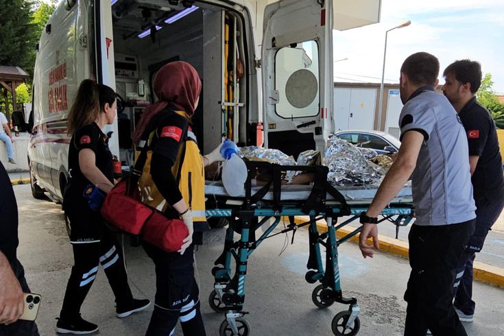 Sakarya'da bungalovda boğulma tehlikesi geçiren çocuk hastaneye kaldırıldı