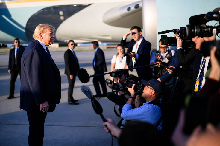 Trump dünyaya duyurdu: Hürmüz'de trafik rekor seviyede