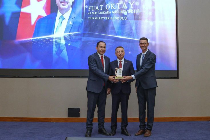 Fuat Oktay: 'Yılın Milletvekili' ödülüne layık görülmekten memnuniyet duydum