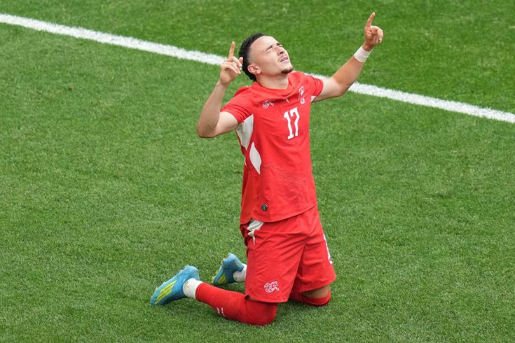 İsviçre, Kanada'yı yenerek liderliği kaptı