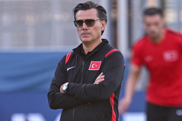 Montella neşteri vurdu! 5 isme kesik