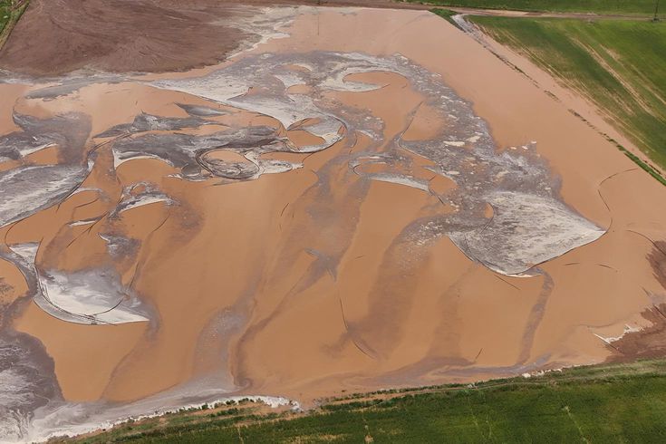 Ahlat'ta sel tarım arazilerine zarar verdi
