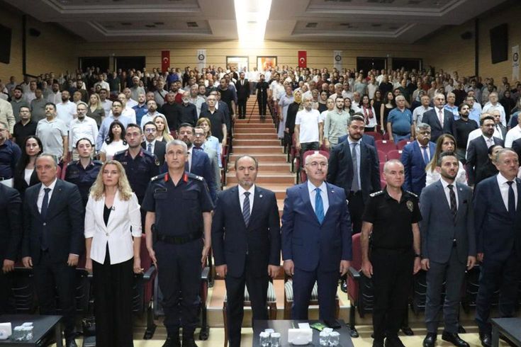Validen kumar itirafı: Eşime bile mesaj geliyor, bağımlı yapacaklar