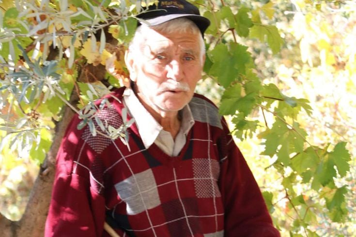 Ermenek'te 2 çocuk babası adam bahçesinde ölü bulundu
